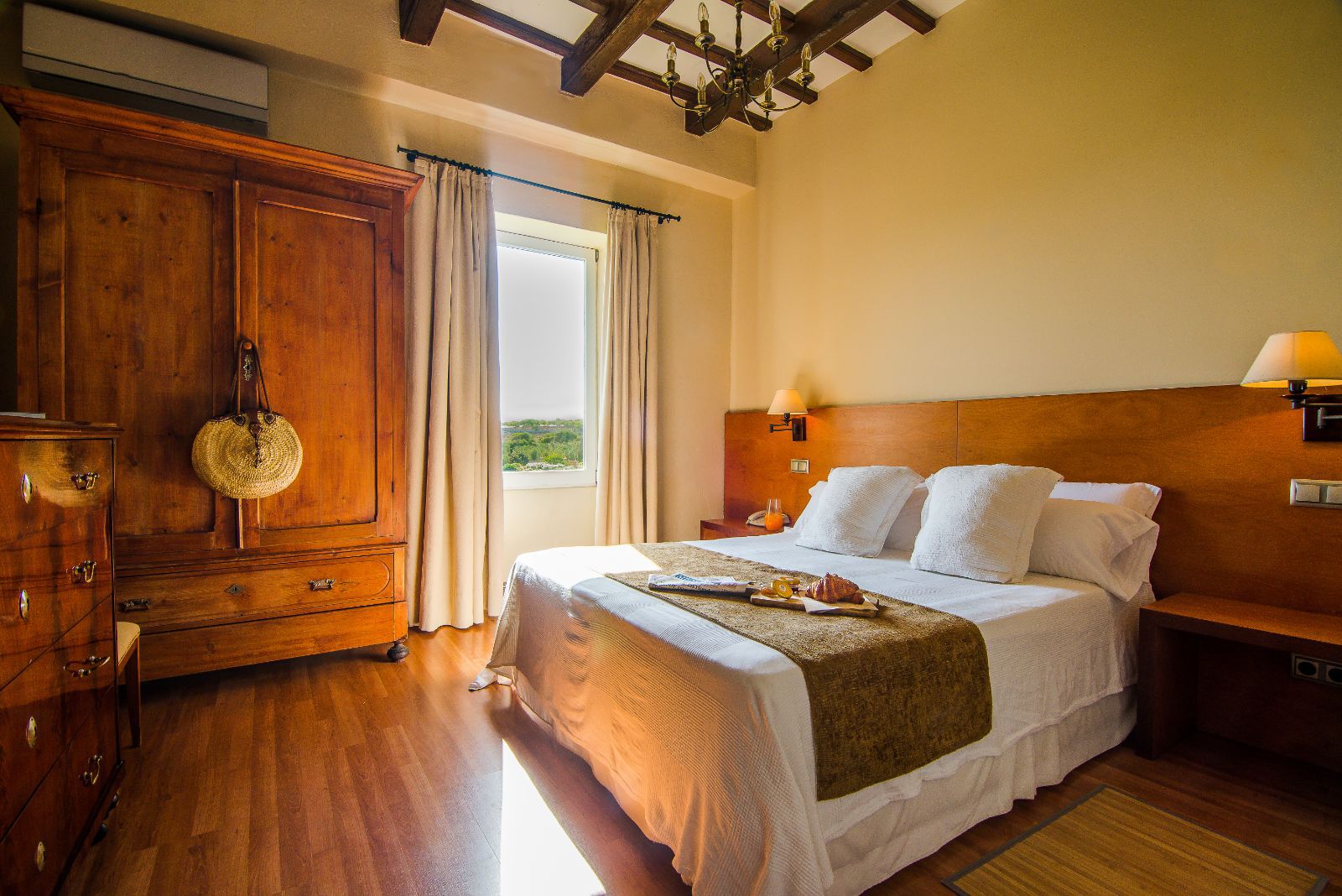 Hotel Boutique Binissaida